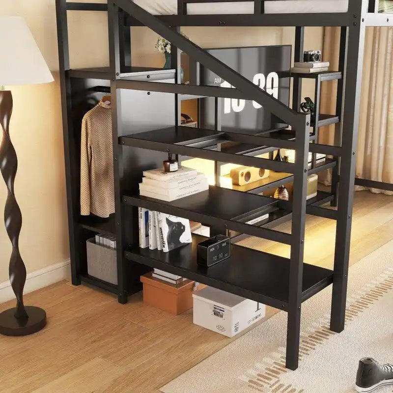 Lit mezzanine en métal pleine grandeur avec meuble TV, escalier et armoire