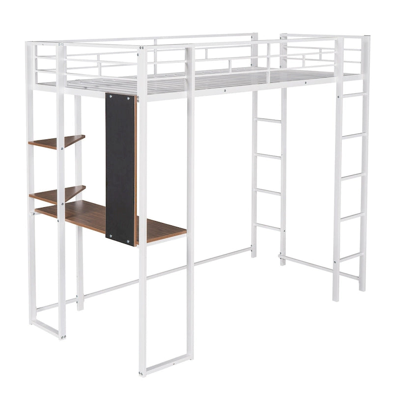 Lit mezzanine simple en métal avec bureau en MDF, étagère d'angle à 2 niveaux, deux échelles et des garde-corps verticaux sur toute la longueur