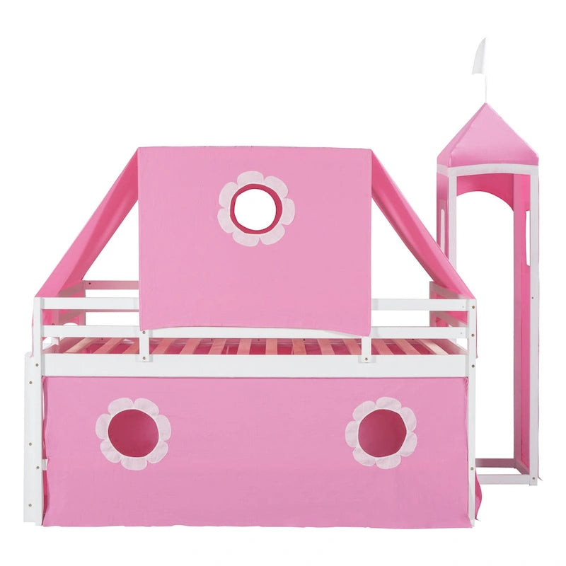 Lit mezzanine château en bois massif pleine grandeur rose avec tente à couverture complète, tour cylindrique gauche, toboggan gauche, découpes de fenêtre en forme de fleur et échelle inclinée droite