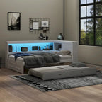 Lit de jour plateforme bas en L en pin massif blanc pleine grandeur avec bande LED, USB et prise de courant, étagères latérales à portes coulissantes et lit gigogne double coulissant